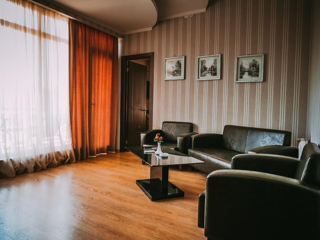 Tskaltubo Hotel Prometheus Luaran gambar