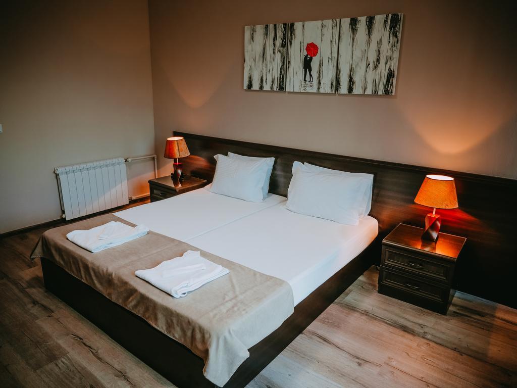 Tskaltubo Hotel Prometheus Luaran gambar